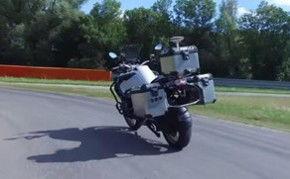 国产摩托车驾驶视频播放  第1张